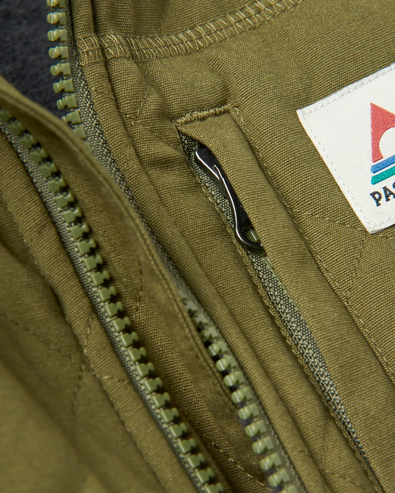 adventure__recyceltes_tiefflorsherpafleece__alpin_camo_khaki_10.webp Flash Sale Adventure 2.0 Recyceltes Tiefflor-Sherpa-Fleece - Alpin Camo Khaki Herren Fleece | Fleece