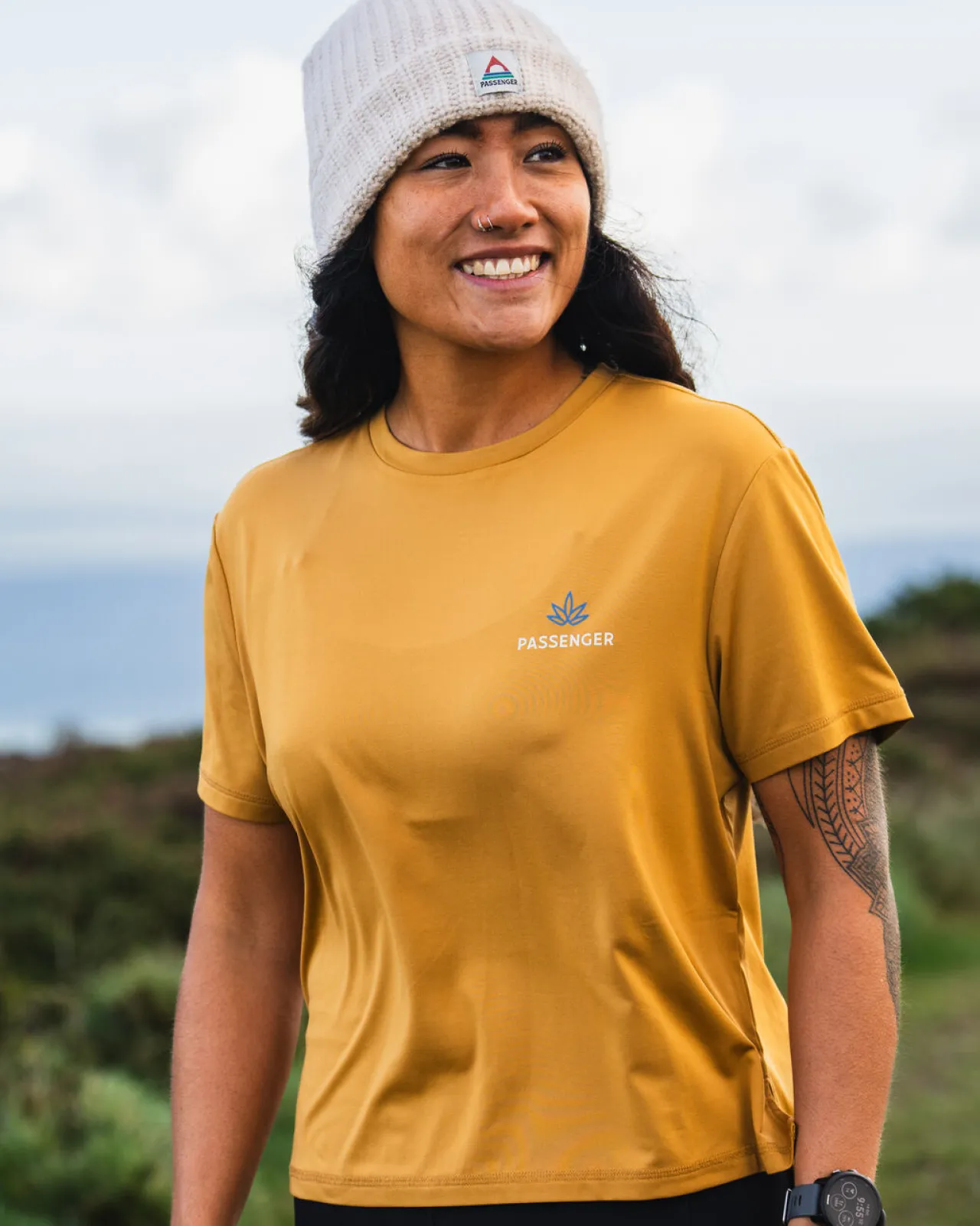 align_recyceltes_aktiv_tshirt__staubiges_ocker_3.webp Shop Align Recyceltes Aktiv T-Shirt - Staubiges Ocker Damen Oberteile