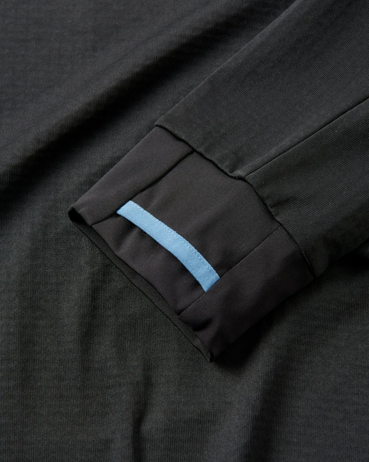 alpine_recyceltes_base_layer_langarmtshirt__schwarz_3.webp Flash Sale Alpine Recyceltes Base Layer Langarm-T-Shirt - Herren T-shirts & Tanktops | Oberteile