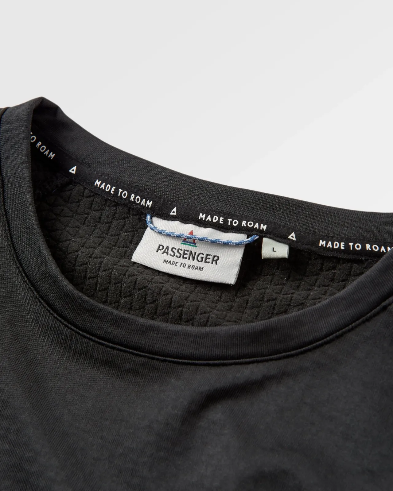 alpine_recyceltes_base_layer_langarmtshirt__schwarz_4.webp Flash Sale Alpine Recyceltes Base Layer Langarm-T-Shirt - Herren T-shirts & Tanktops | Oberteile