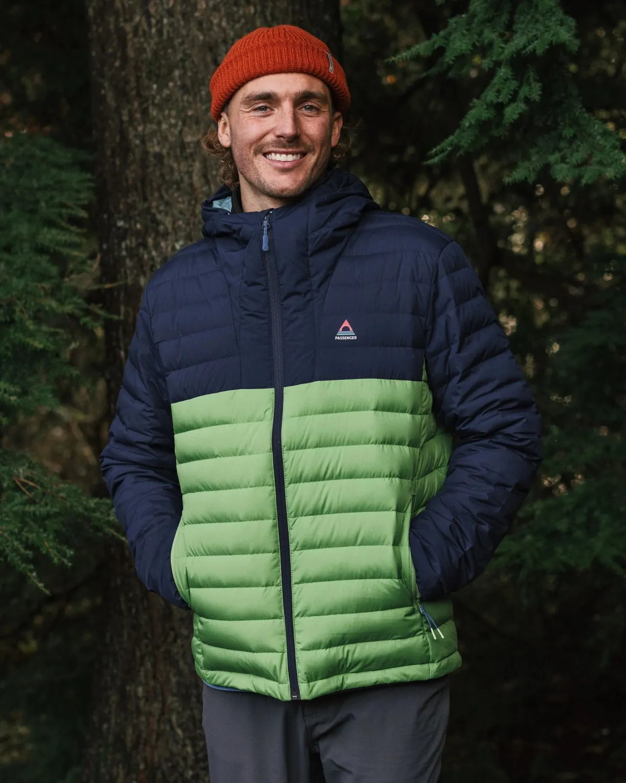 New Ashland Down Recycelte Jacke - Dunkles Marineblau/Birnengrün Herren Isoliert | Jacken