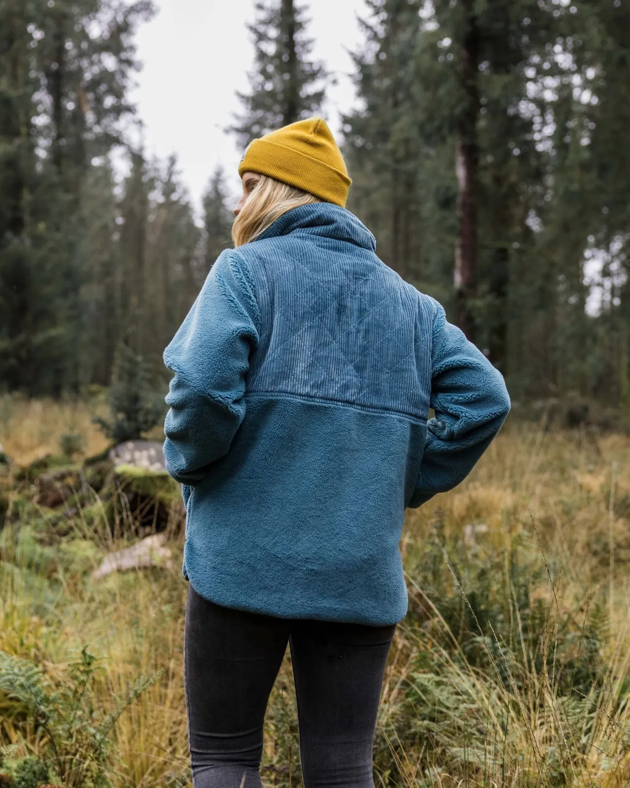 awaken_recyceltes_tiefflorsherpafleece__verwaschenes_blau_6.webp Fashion Awaken Recyceltes Tiefflor-Sherpa-Fleece - Verwaschenes Blau Damen Fleece | Fleece