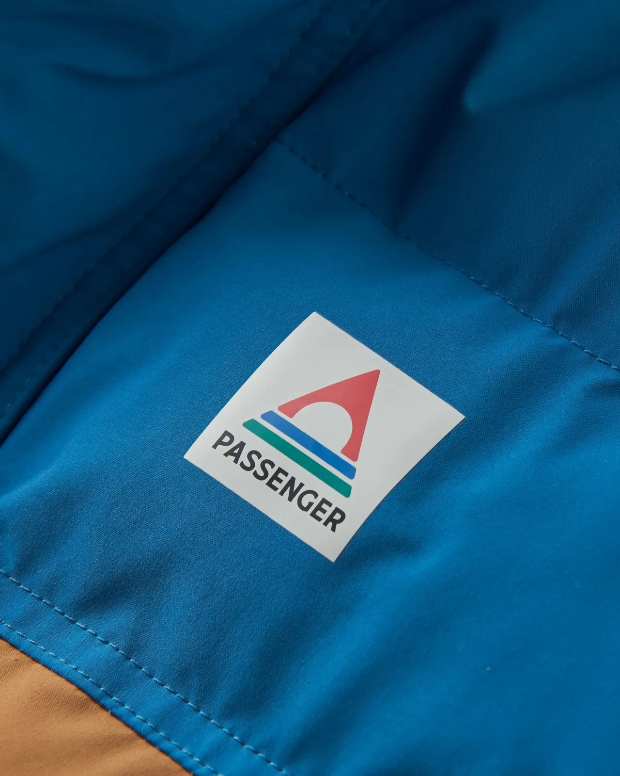 Hot Baltic recyceltes Top - Toffee/Blaustahl Herren Isoliert