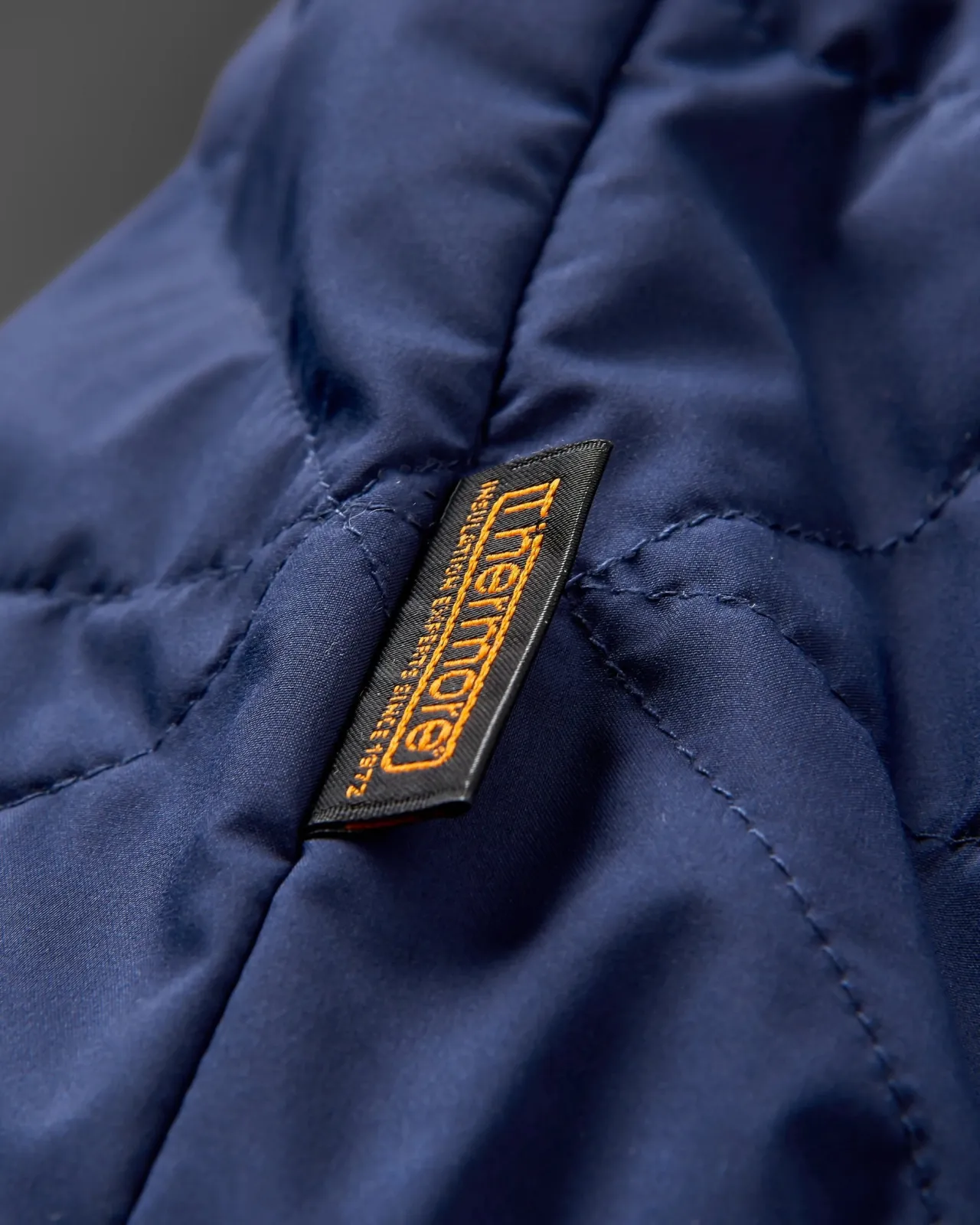 base_isolator___dunkler_denim_4.webp Best Sale Base Isolator 2.0 - Dunkler Denim Herren Isoliert | Jacken