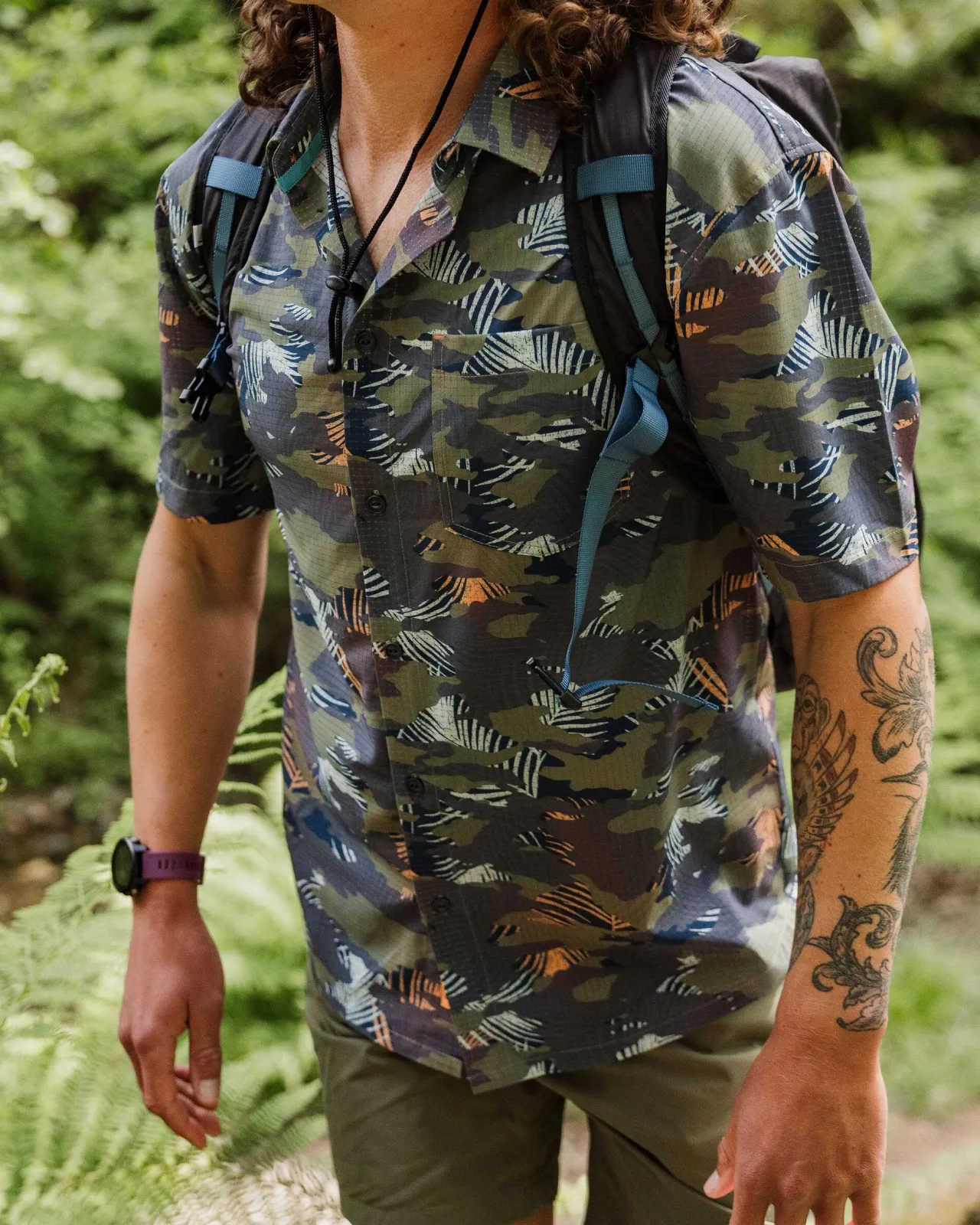 Cheap 365 Bedrucktes Aktiv-Shirt - Palmen-Camo Apricot Herren Hemden | Oberteile