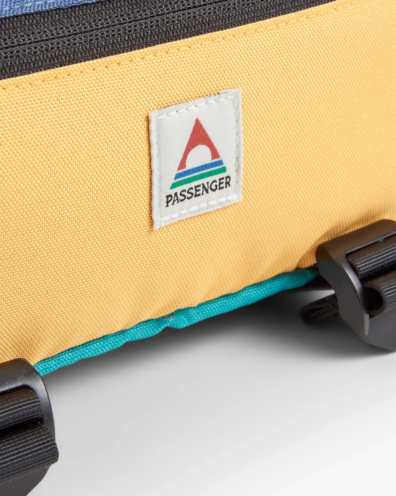 boondocker_recycelte_hfttasche__mehrfarbig_7.webp Clearance Boondocker Recycelte Hüfttasche - Rucksäcke | Bauchtaschen
