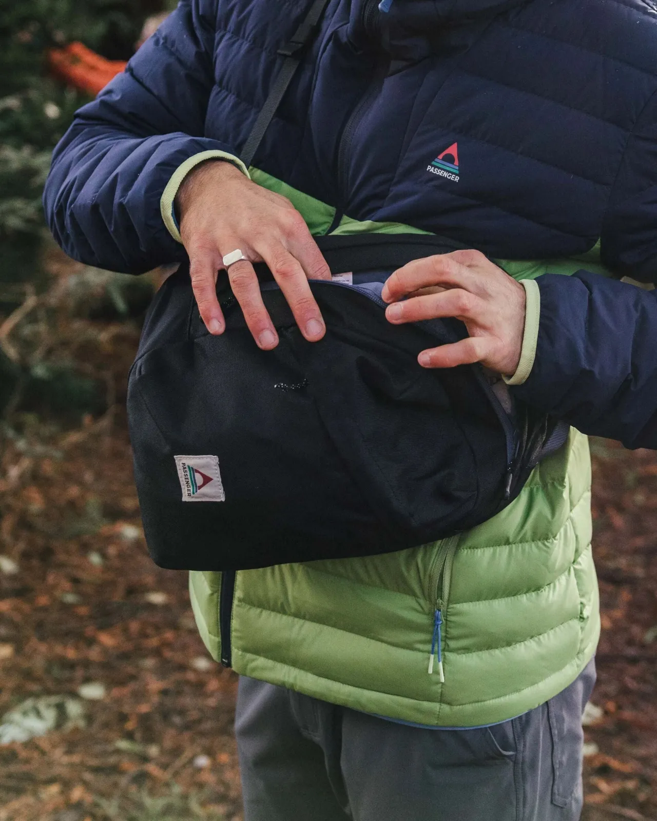 boondocker_recycelte_tasche_l__schwarz_2.webp Shop Boondocker Recycelte tasche 8L - Rucksäcke
