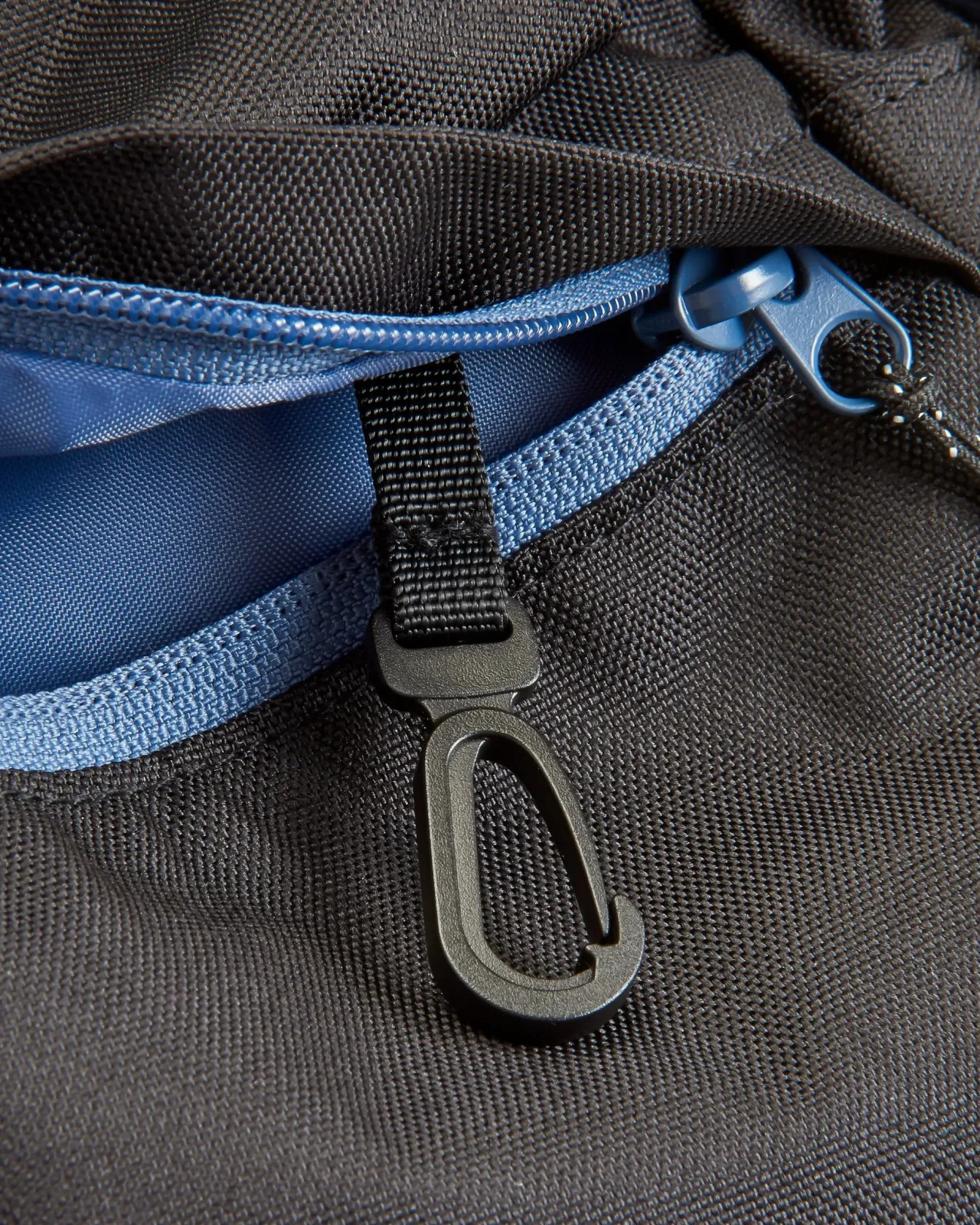 boondocker_recycelte_tasche_l__schwarz_9.webp Shop Boondocker Recycelte tasche 8L - Rucksäcke