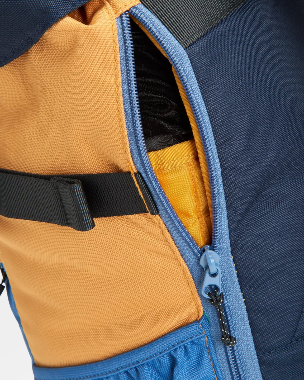 boondocker_recycelter_l_rucksack__honigdunkelblausattes_marineblau_10.webp Clearance Boondocker Recycelter 26L Rucksack - Honig/Dunkelblau/Sattes Marineblau Rucksäcke | Rucksäcke & Taschen