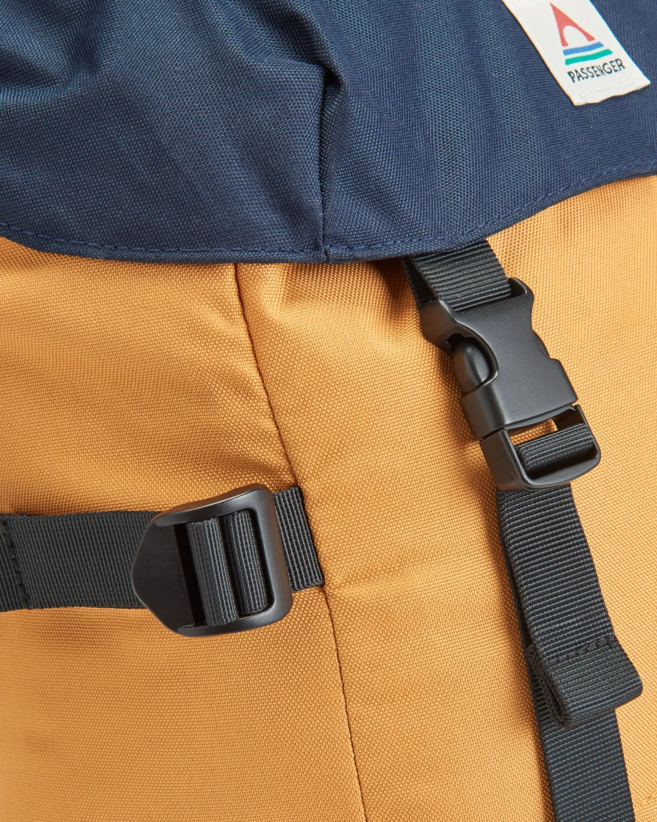 boondocker_recycelter_l_rucksack__honigdunkelblausattes_marineblau_11.webp Clearance Boondocker Recycelter 26L Rucksack - Honig/Dunkelblau/Sattes Marineblau Rucksäcke | Rucksäcke & Taschen