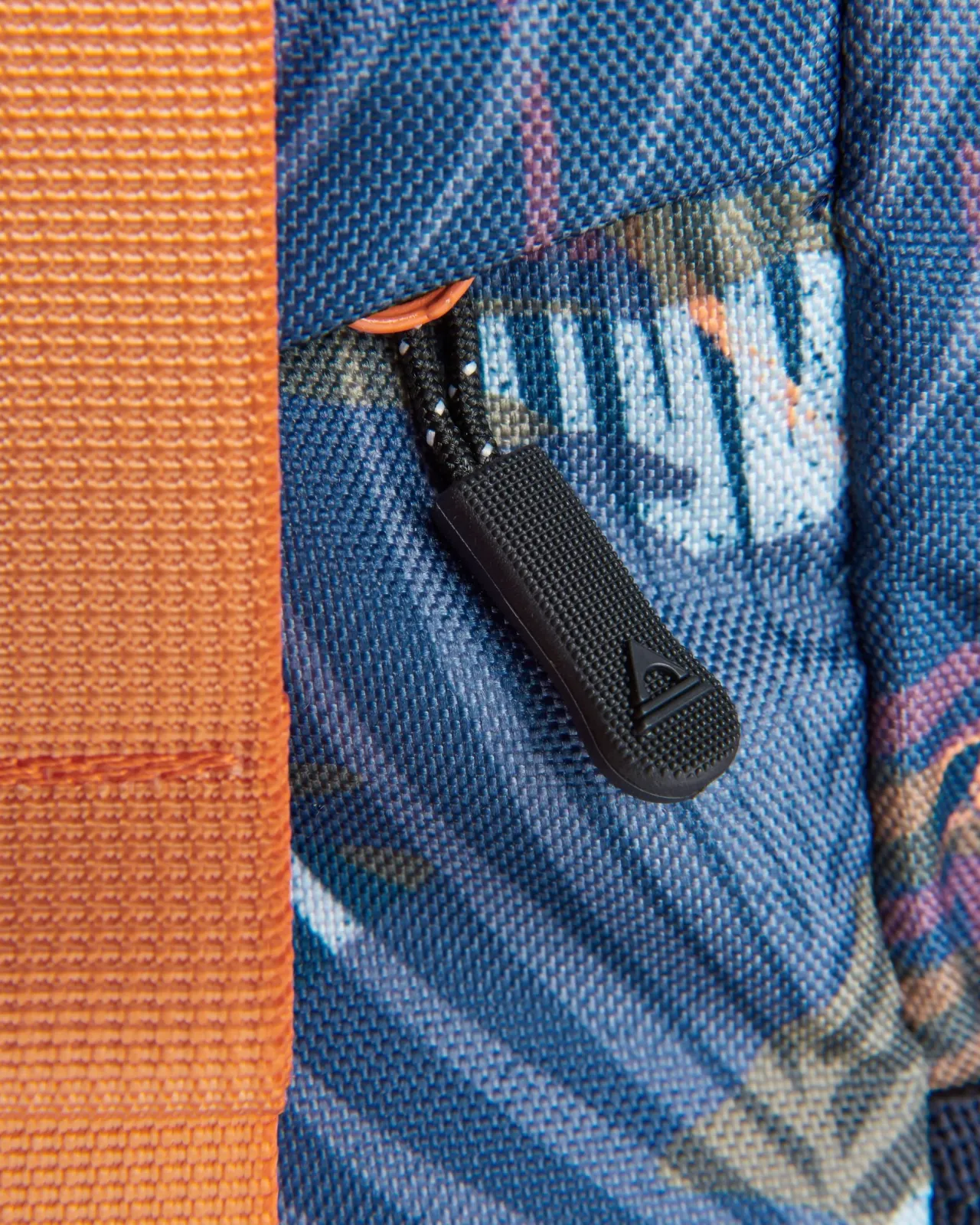 boondocker_recycelter_l_rucksack__palm_camo_aprikose_7.webp Outlet Boondocker Recycelter 26L Rucksack - Palm Camo Aprikose Rucksäcke