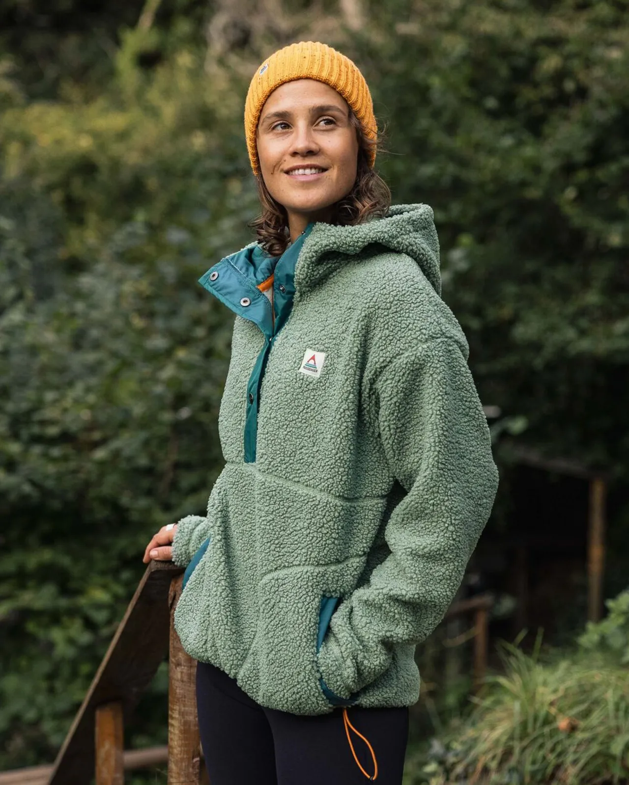 calla_kapuzen_recyceltes_polarfleece_mit_futter__pistazie_3.webp Store Calla Kapuzen Recyceltes Polar-Fleece mit Futter - Damen Fleece | Fleece