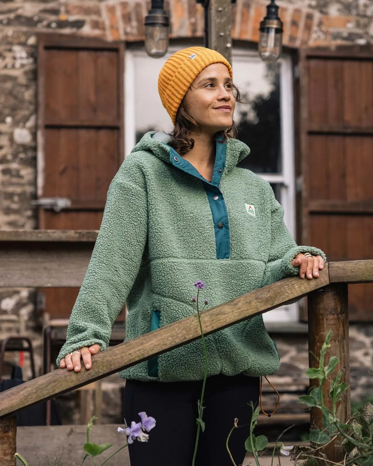 calla_kapuzen_recyceltes_polarfleece_mit_futter__pistazie_6.webp Store Calla Kapuzen Recyceltes Polar-Fleece mit Futter - Damen Fleece | Fleece