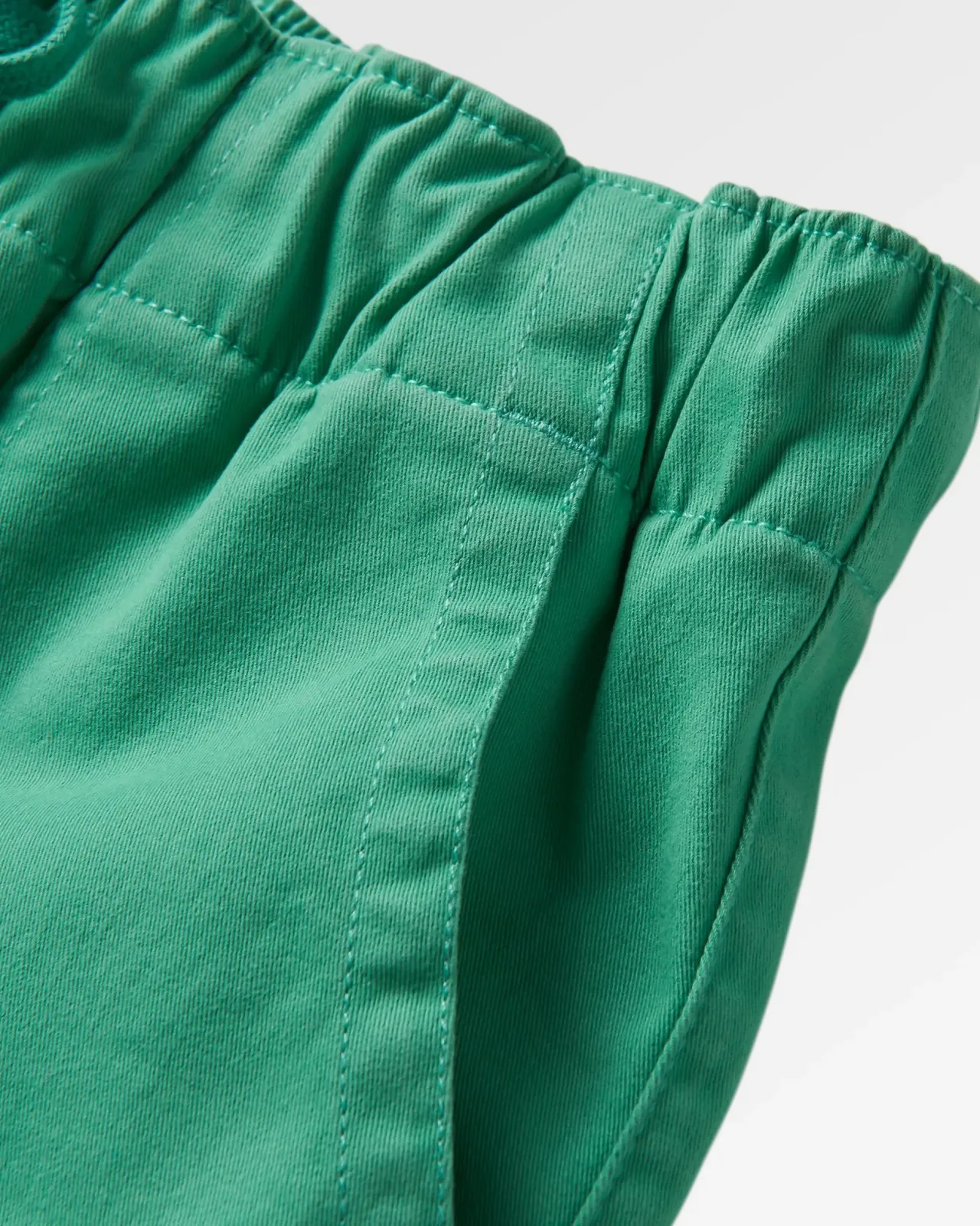carriso_biobaumwollshorts__grne_fichte_3.webp Discount Carriso Bio-Baumwollshorts - Grüne Fichte Damen Kurze Hosen