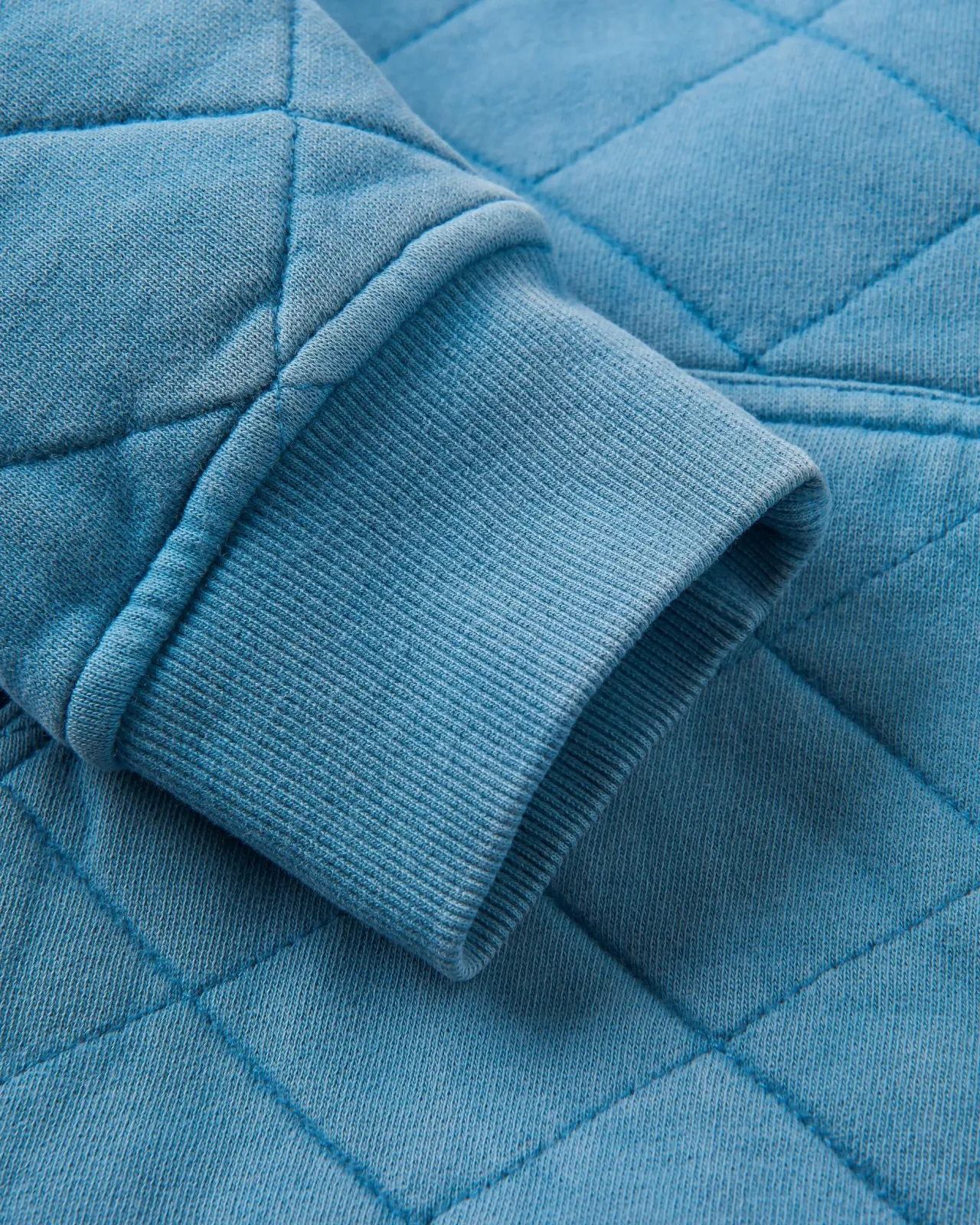 clementine_recycelter_gesteppter_hoher_kragen__eichelhherblau_7.webp Online Clementine Recycelter Gesteppter Hoher Kragen - Damen Kapuzenpullover & Sweatshirts