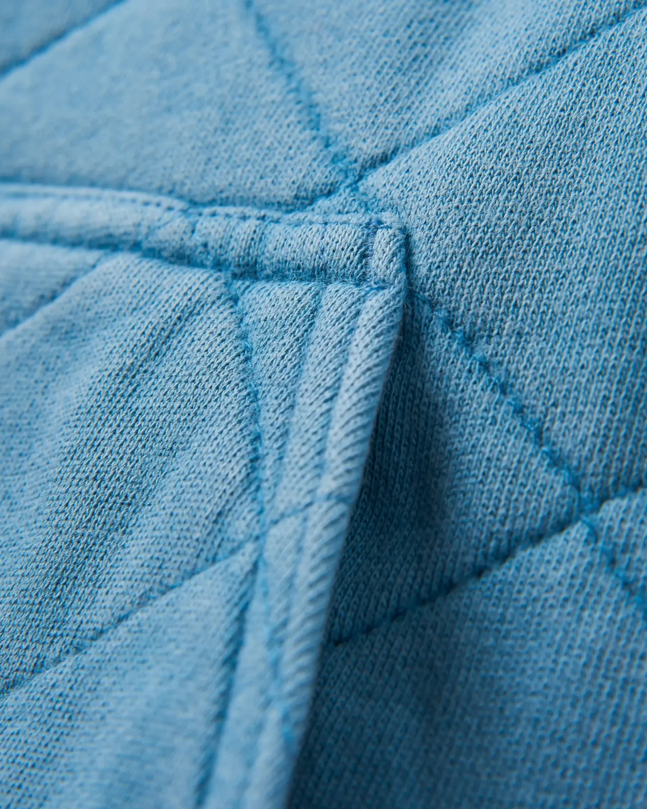 clementine_recycelter_gesteppter_hoher_kragen__eichelhherblau_9.webp Online Clementine Recycelter Gesteppter Hoher Kragen - Damen Kapuzenpullover & Sweatshirts