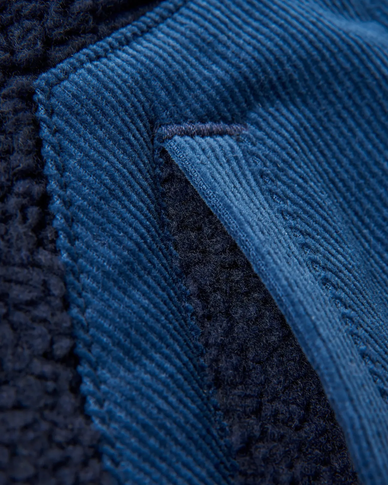 clover__recyceltes_sherpafleece__tiefes_marineblau_12.webp Best Clover 2.0 recyceltes Sherpa-Fleece - Tiefes Marineblau Damen Fleece | Fleece