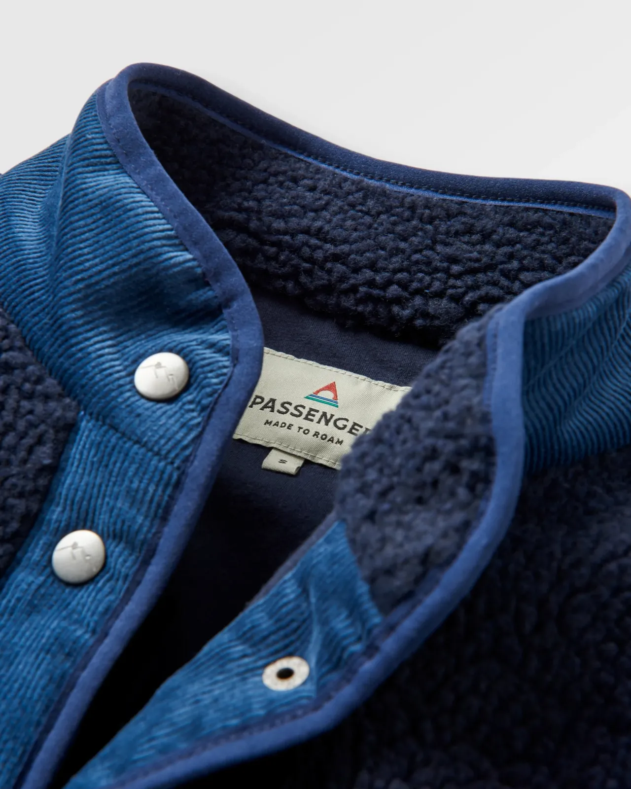 clover__recyceltes_sherpafleece__tiefes_marineblau_8.webp Best Clover 2.0 recyceltes Sherpa-Fleece - Tiefes Marineblau Damen Fleece | Fleece