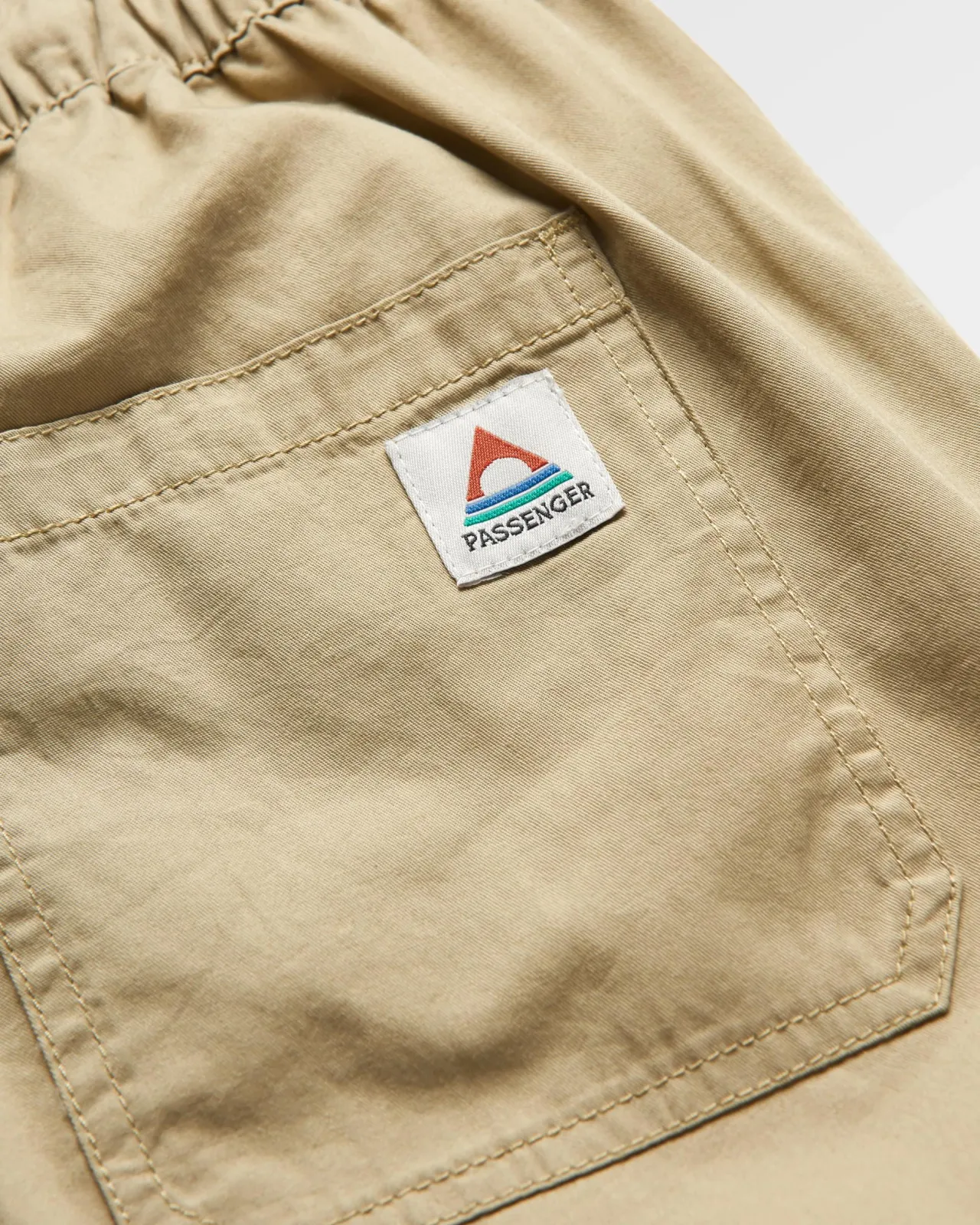 compass_elastische_taillenhose__biskuit_5.webp Fashion Compass elastische Taillenhose - Damen Latzhosen & Hosen