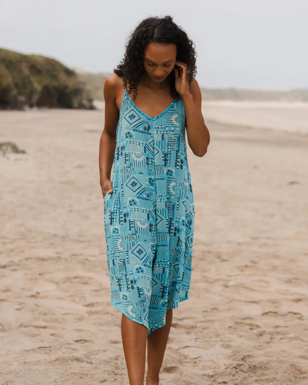copetn_jumpsuit__vintage_patchwork_blau_pool_3.webp Flash Sale Copetín Jumpsuit - Vintage Patchwork Blau Pool Damen Kleider & Röcke | Jumpsuits & Playsuits