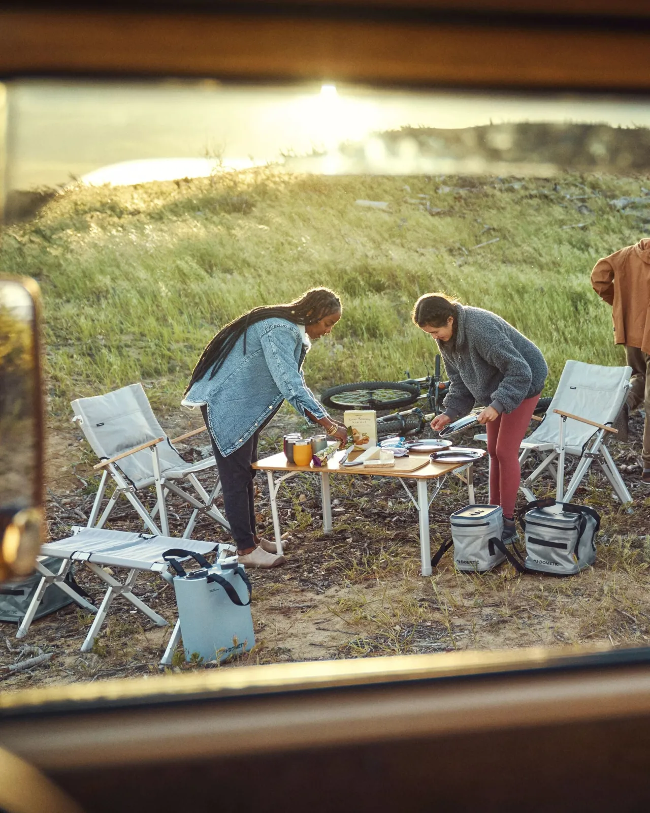 dometic_kompakte_campingbank__schlamm_3.webp New Dometic Kompakte Campingbank - Schlamm Unterstände & Einrichtung