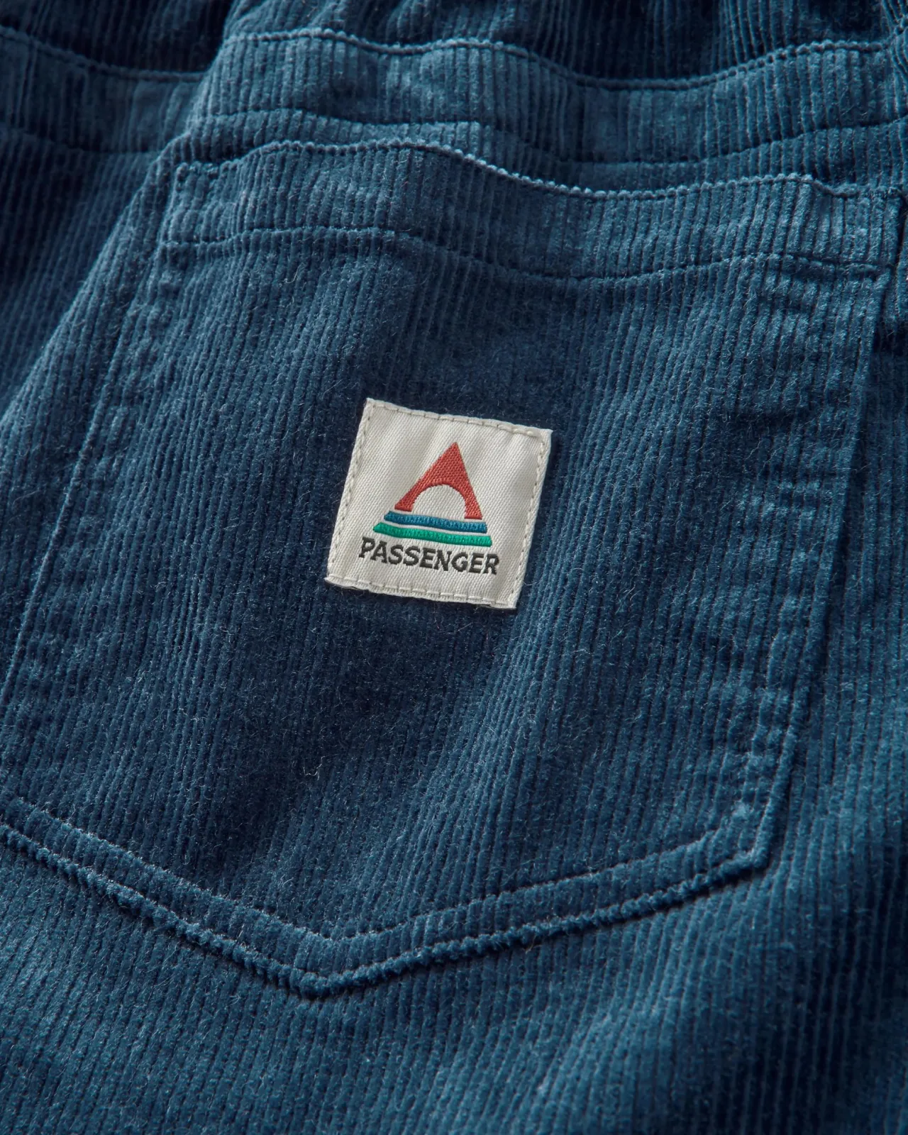 drifter_cord_shorts__tiefes_marineblau_7.webp Shop Drifter Cord Shorts - Tiefes Marineblau Herren Kurze Hosen