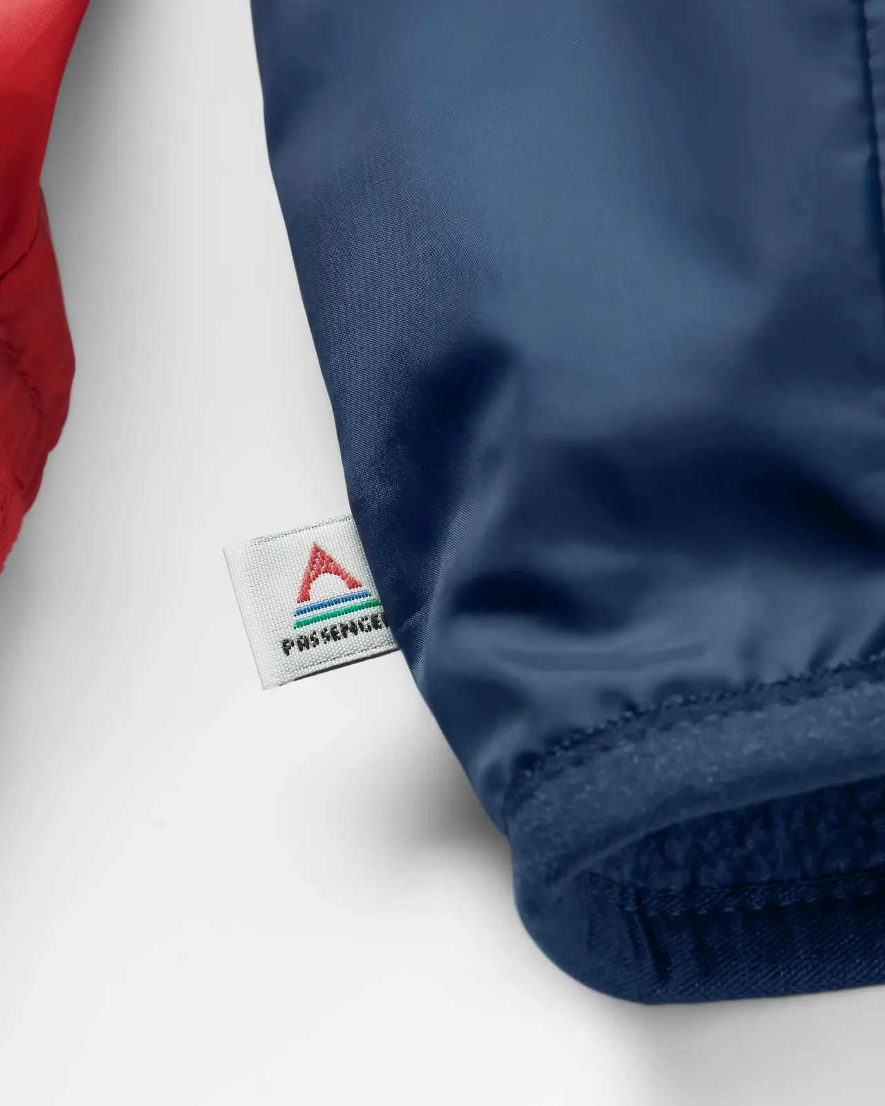 dusk_recycelte_isolierjacke__blauer_stahl_8.webp Sale Dusk Recycelte Isolierjacke - Blauer Stahl Herren Isoliert