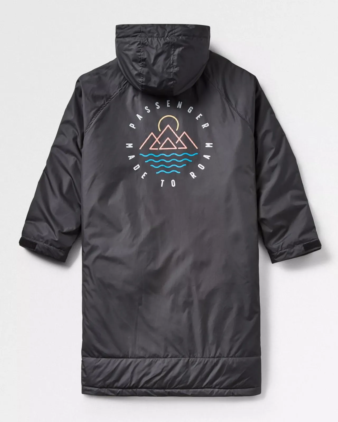escapism_recycelter_handtuchgeftterter_surf_poncho__schwarz_2.webp Fashion Escapism Recycelter Handtuchgefütterter Surf Poncho - Surf-ponchos | Surf-ponchos