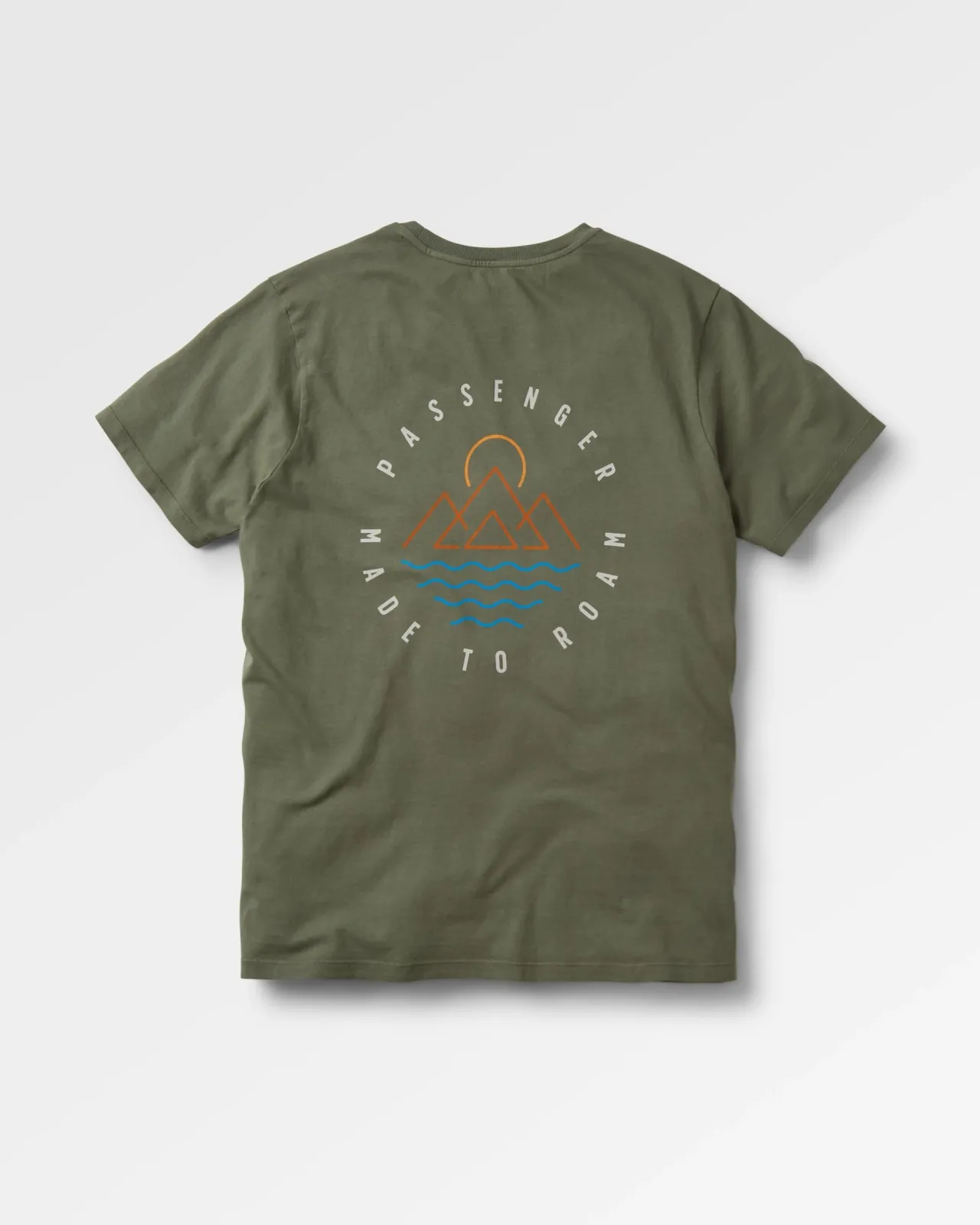 escapism_recyceltes_baumwolltshirt__staubige_olive_5.webp Best Escapism Recyceltes Baumwoll-T-Shirt - Staubige Olive Herren T-shirts & Tanktops