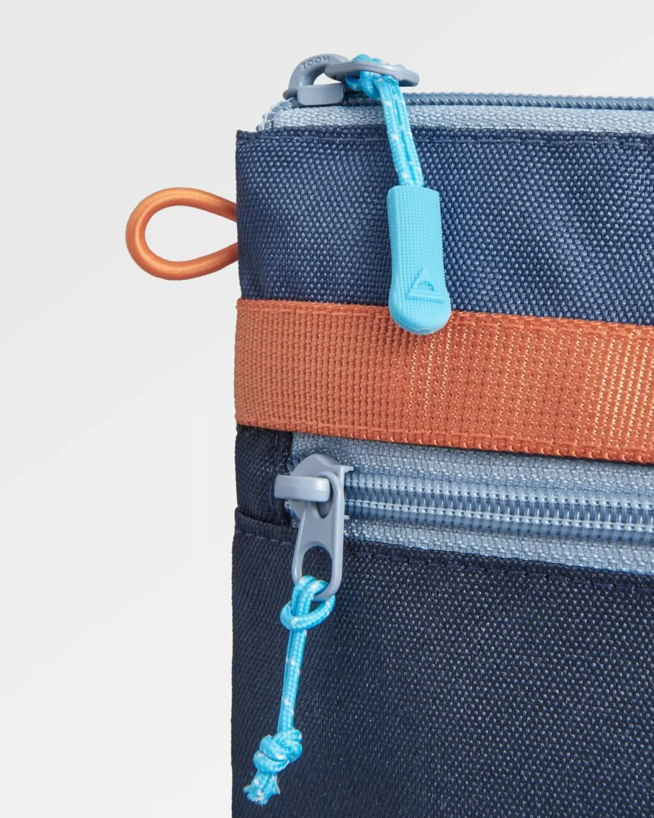 essentials_recycelte_tasche__dunkles_denim_tiefes_marineblau_4.webp Discount Essentials Recycelte Tasche - Dunkles Denim/ Tiefes Marineblau Geldbörsen | Rucksäcke & Taschen