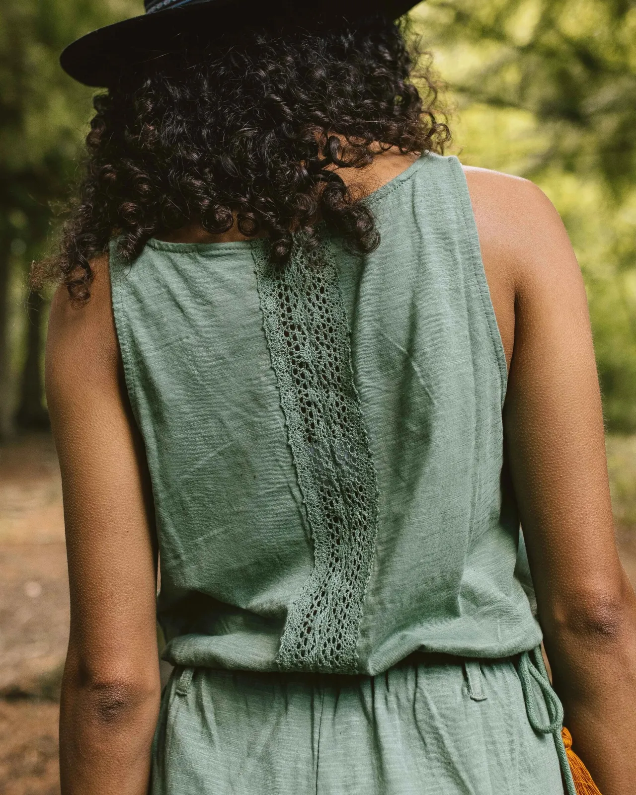 eva_recycelter_baumwolle_jumpsuit__dunkles_efeu_4.webp Fashion Eva Recycelter Baumwolle Jumpsuit - Dunkles Efeu Damen Jumpsuits & Playsuits | Latzhosen & Hosen