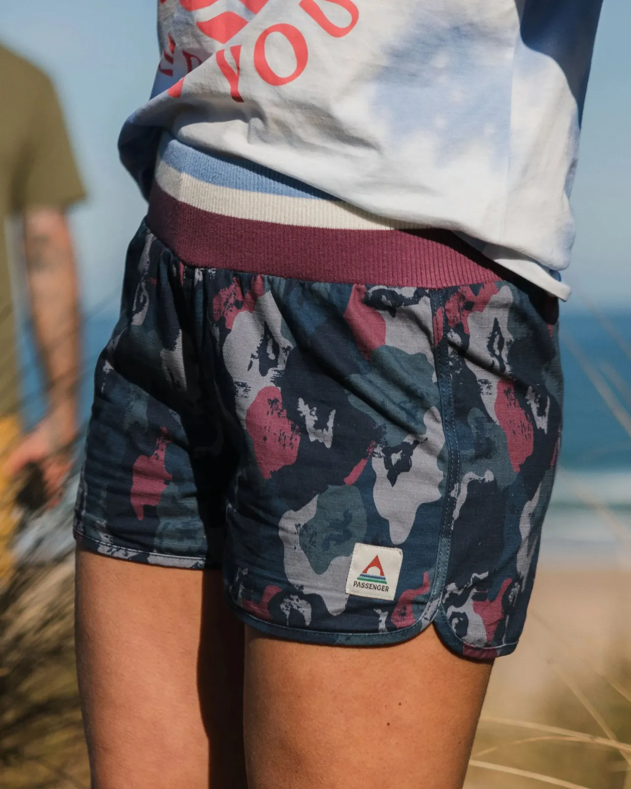 explore_allzweckshorts__ahorn_camo_4.webp New Explore Allzweck-Shorts - Ahorn Camo Damen Kurze Hosen