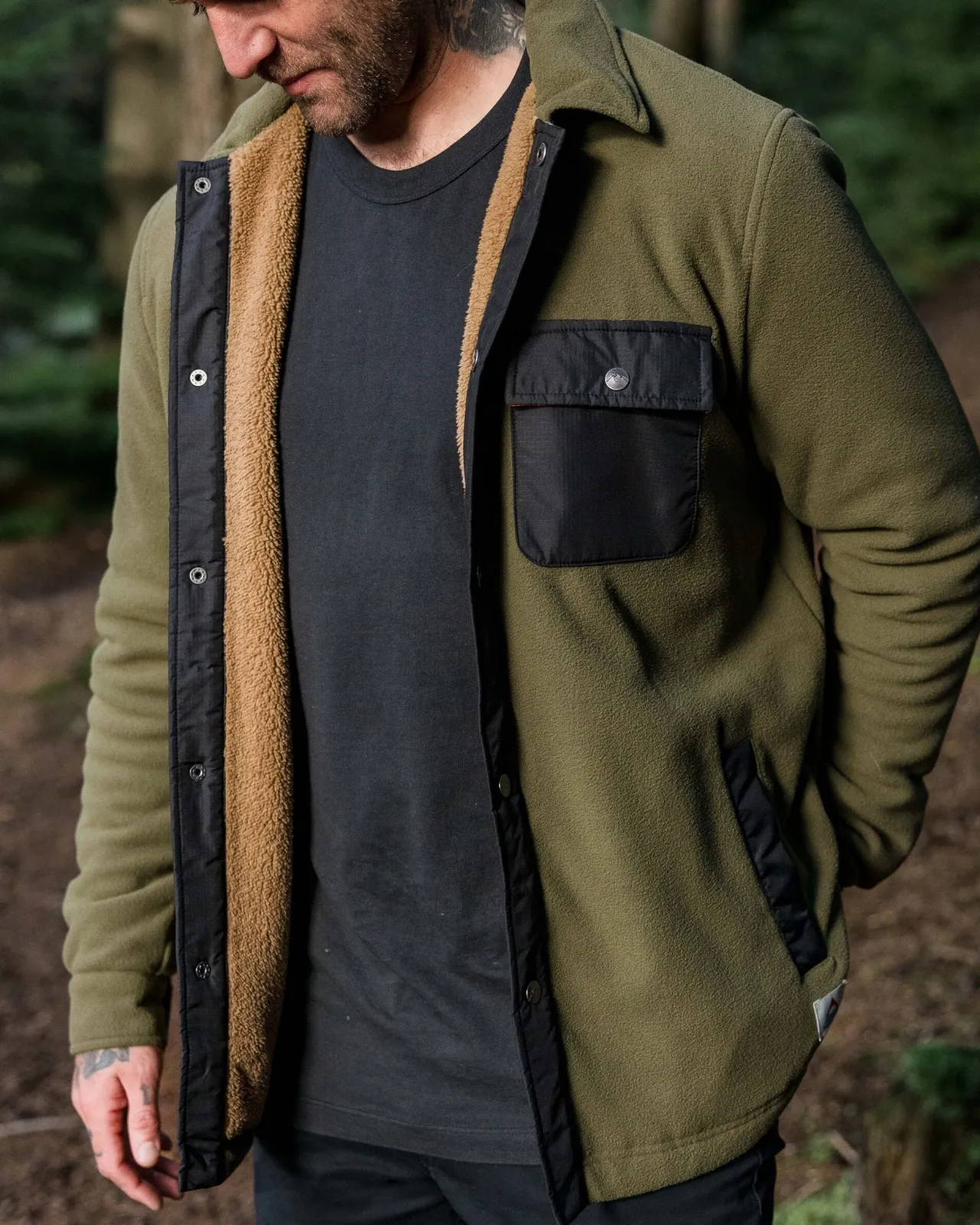 firelight_sherpa_gefttertes_overshirt__khaki_2.webp Outlet Firelight Sherpa gefüttertes Overshirt - Herren Hemden | Hemdjacken