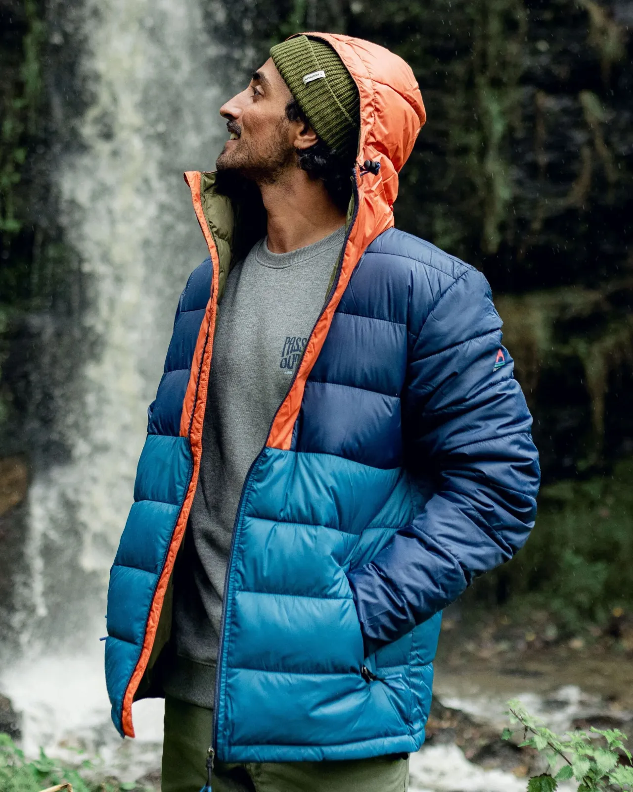 flynn_recycelte_isolierjacke__dunkles_marineblau__verbranntes_orange_2.webp Sale Flynn Recycelte Isolierjacke - Dunkles Marineblau / Verbranntes Orange Herren Isoliert