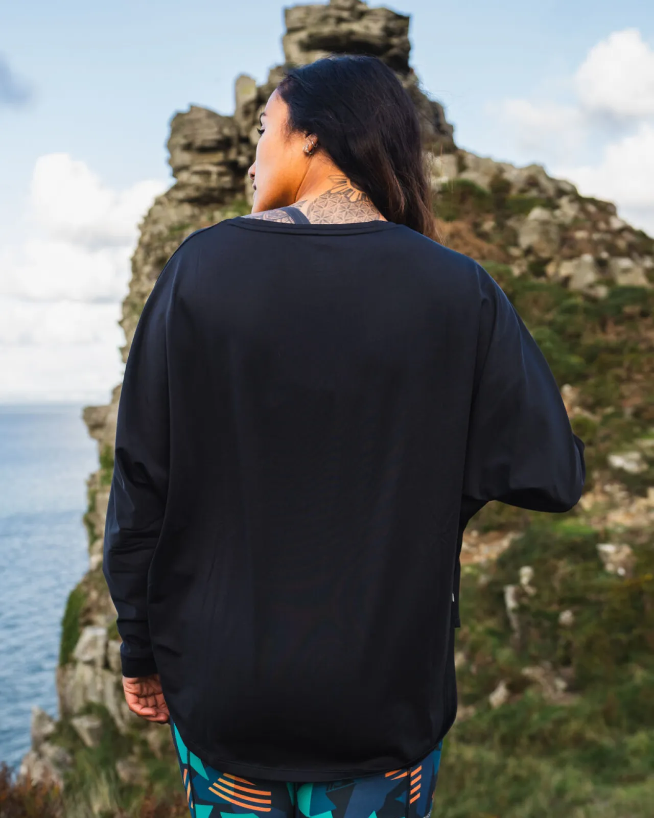 hatha_recyceltes_aktivtop__schwarz_5.webp Clearance Hatha Recyceltes Aktiv-Top - Damen Oberteile