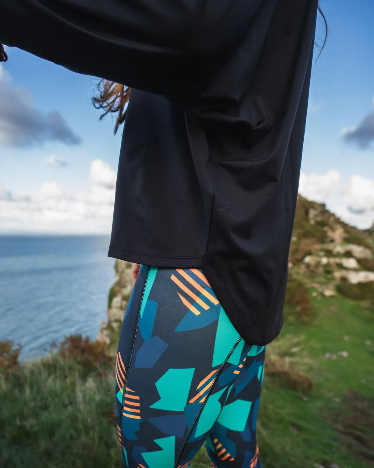 hatha_recyceltes_aktivtop__schwarz_7.webp Clearance Hatha Recyceltes Aktiv-Top - Damen Oberteile