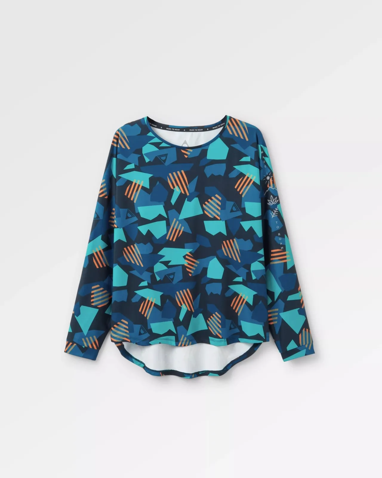 hatha_recyceltes_aktivtop__tiefes_marinetarnmuster_3.webp Fashion Hatha Recyceltes Aktiv-Top - Tiefes Marine- Damen Oberteile
