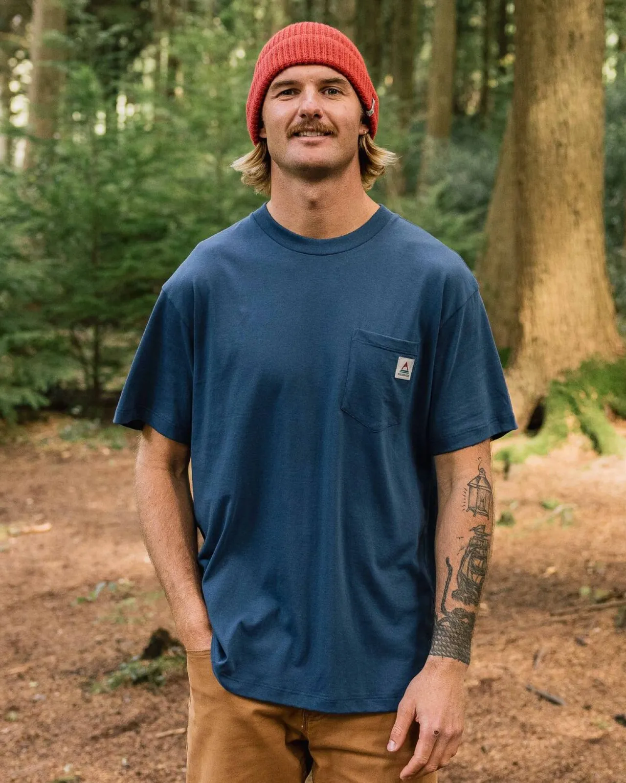 heritage_recyceltes_entspannte_geschnittenes_tshirt__dunkler_denim_3.webp New Heritage Recyceltes entspannte geschnittenes T-Shirt - Dunkler Denim Herren T-shirts & Tanktops