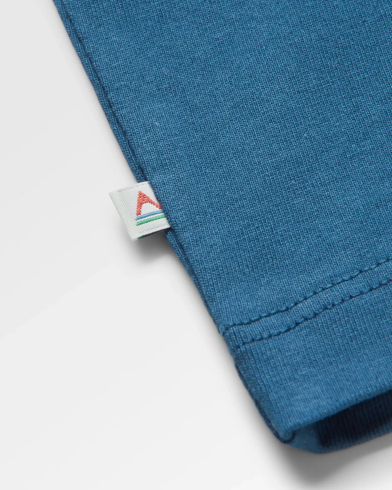 heritage_recyceltes_entspannte_geschnittenes_tshirt__dunkler_denim_7.webp New Heritage Recyceltes entspannte geschnittenes T-Shirt - Dunkler Denim Herren T-shirts & Tanktops