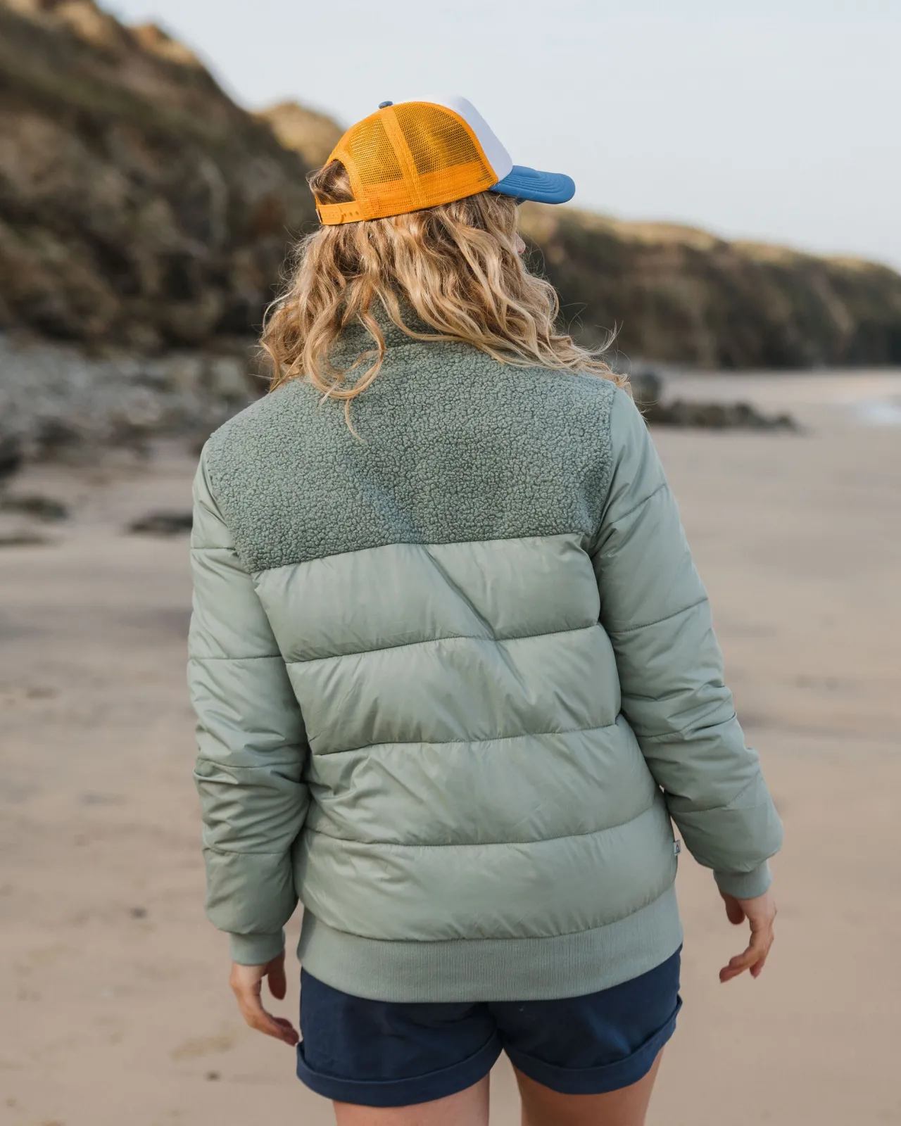 inspire_recycelte_isolierte_jacke__pistazie_3.webp Fashion Inspire recycelte isolierte Jacke - Damen Isoliert
