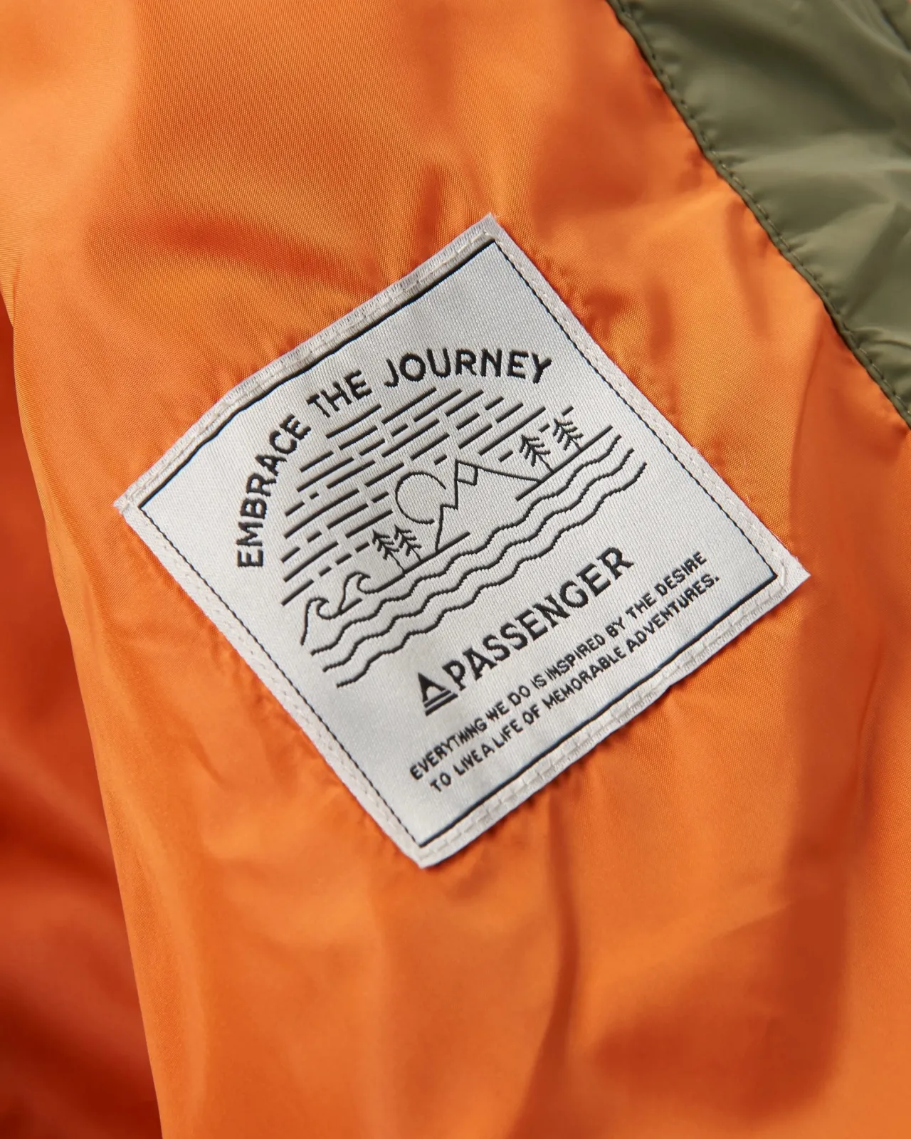 inspire_recycelte_isolierte_jacke__staubige_olive_9.webp Cheap Inspire recycelte isolierte Jacke - Staubige Olive Damen Isoliert