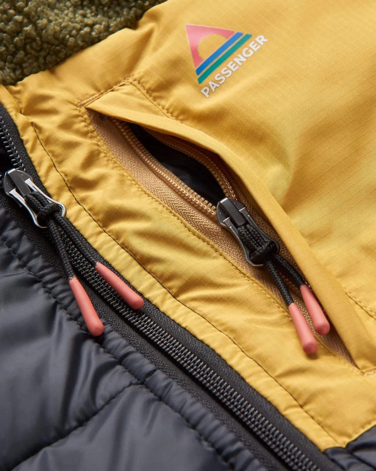 journey_recycelte_isolierjacke__schwarzkhaki_2.webp Online Journey Recycelte Isolierjacke - Schwarz/Khaki Herren Isoliert