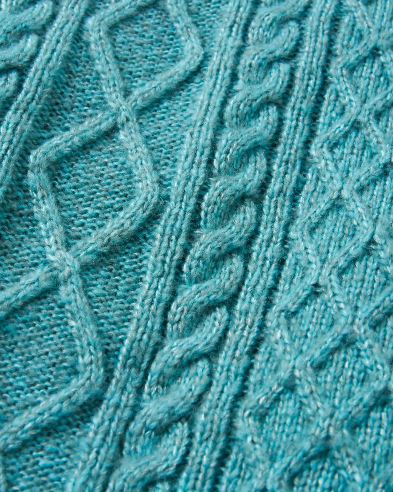juniper_recycelter_gestrickter_pullover__arktis_3.webp Outlet Juniper Recycelter Gestrickter Pullover - Damen Strickwaren