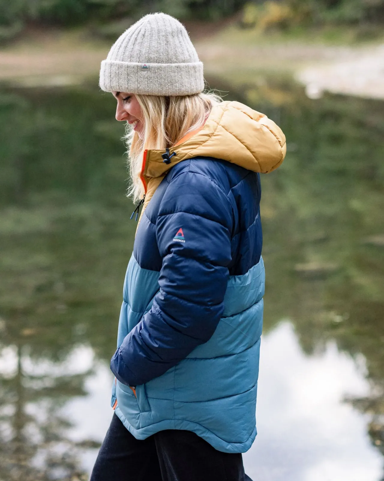 kai_recycelte_isolierjacke__tiefes_marineblau_4.webp Cheap Kai Recycelte Isolierjacke - Tiefes Marineblau Damen Isoliert