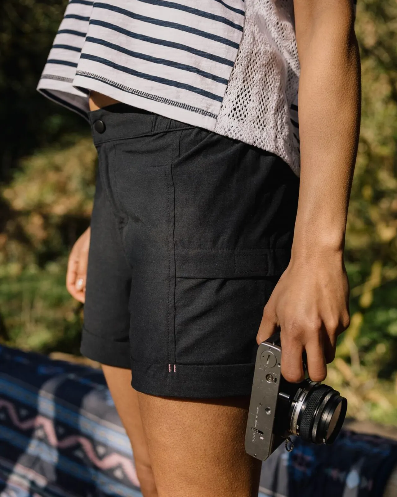 Sale Laura Allzweck-Short - Echtes Schwarz Damen Kurze Hosen | Hosen