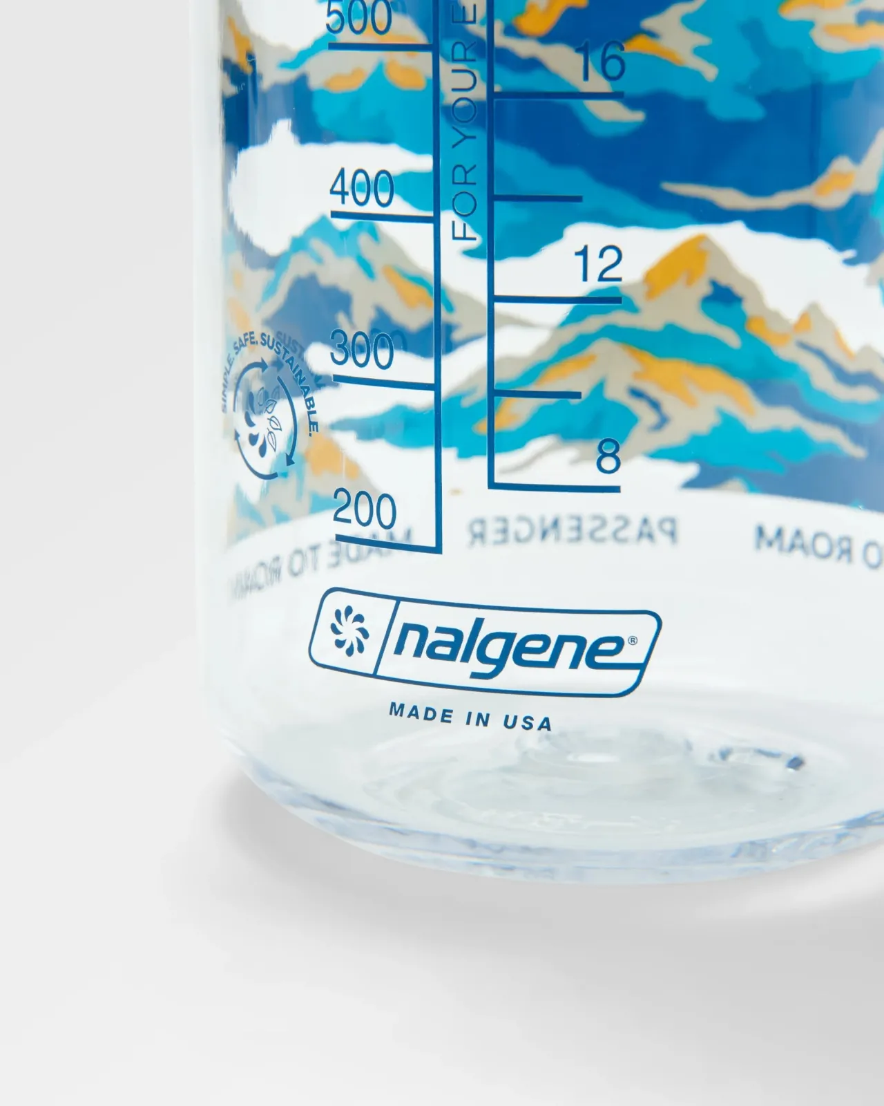 nalgene_l_wide_mouth_water_bottle__winter_mountains_5.webp Best Nalgene 1L Wide Mouth Water Bottle - Winter Mountains Outdoor Küchenutensilien