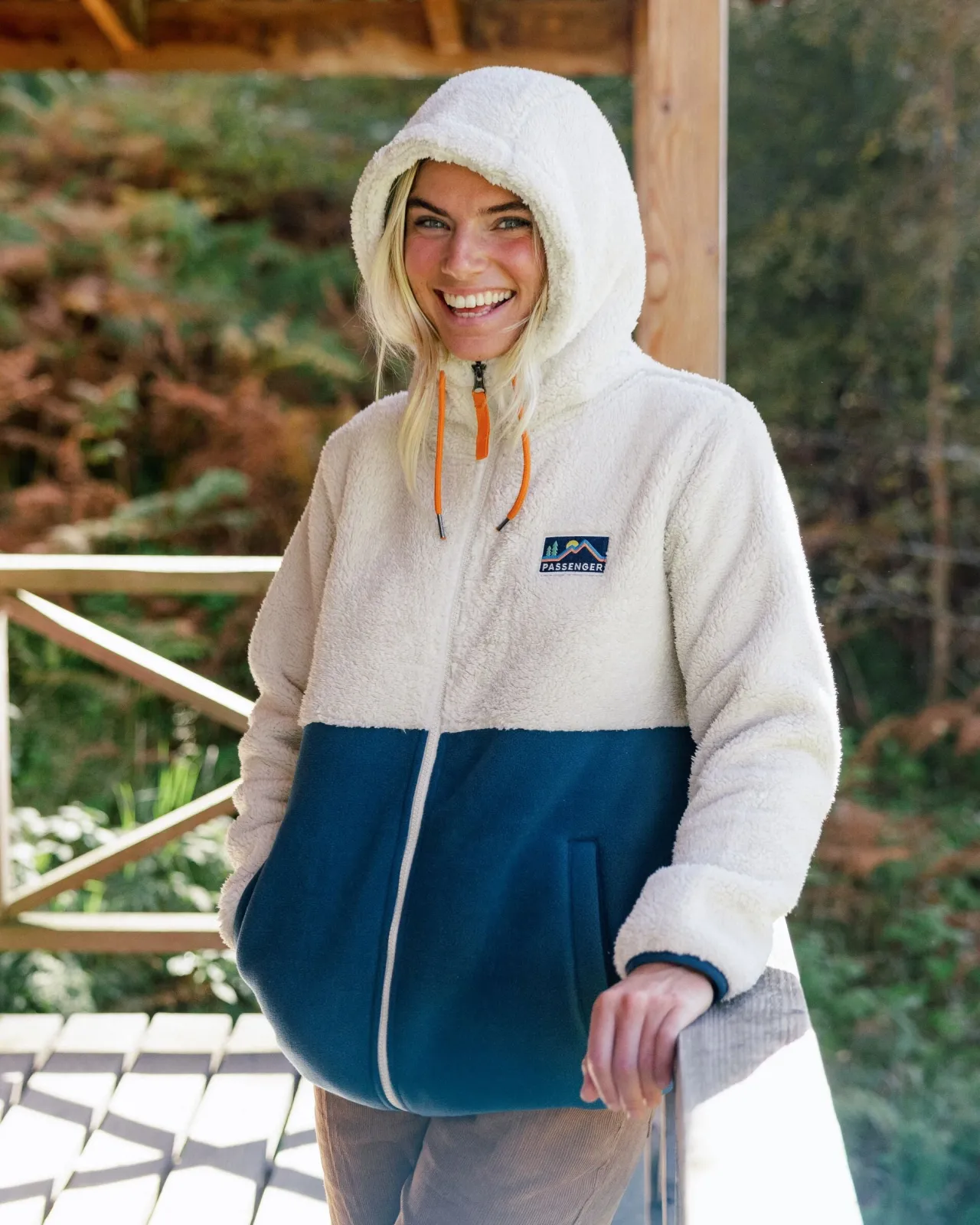 nestling_sherpa_kapuzenfleece__gezeitenblau_3.webp Store Nestling Sherpa Kapuzen-Fleece - Damen Fleece | Fleece