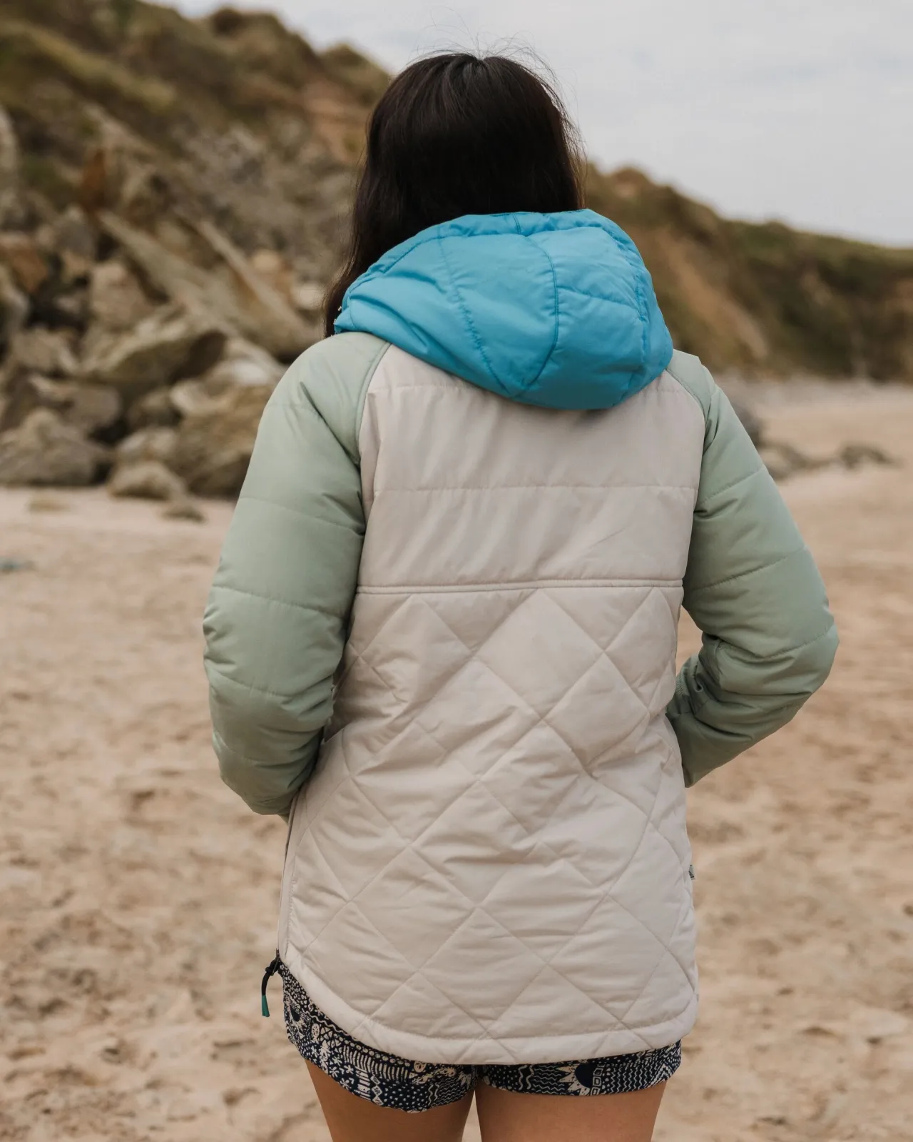 ocean_recycelte_isolierte__zip_jacke__kieselgrau_4.webp Fashion Ocean recycelte isolierte 1/2 Zip Jacke - Damen Isoliert