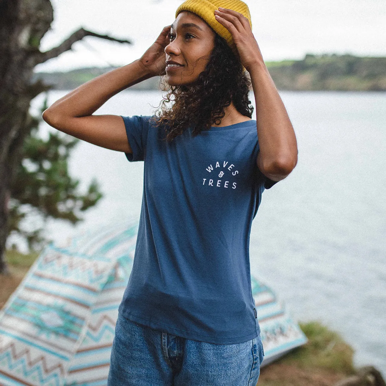 Fashion Penida recyceltes Baumwoll-T-Shirt - Dunkler Denim Damen Oberteile & T-shirts
