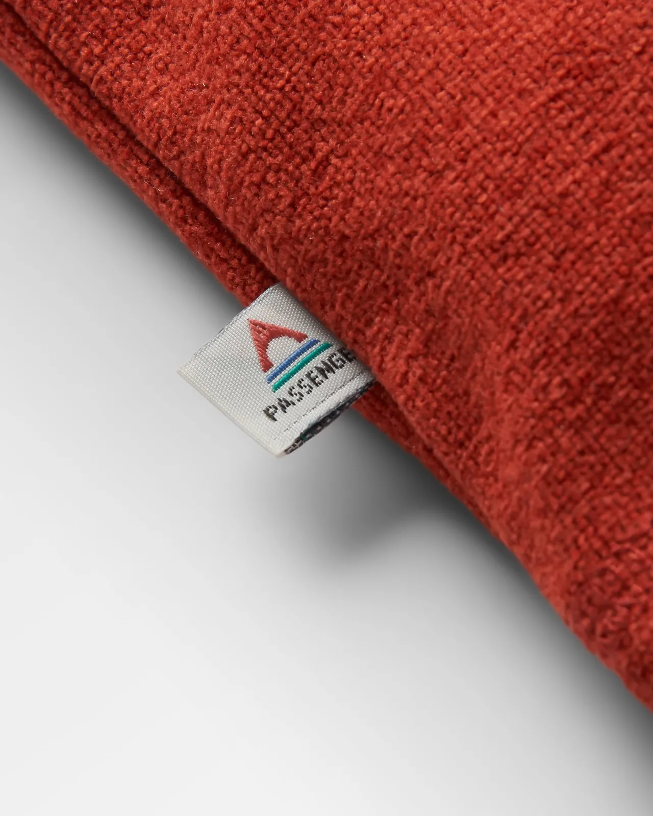 pinegrove_recyceltes_polartec_fleece_hoodie__roter_ocker_7.webp Discount Pinegrove recyceltes Polartec® Fleece Hoodie - Roter Ocker Herren Kapuzenpullover & Sweatshirts | Oberteile